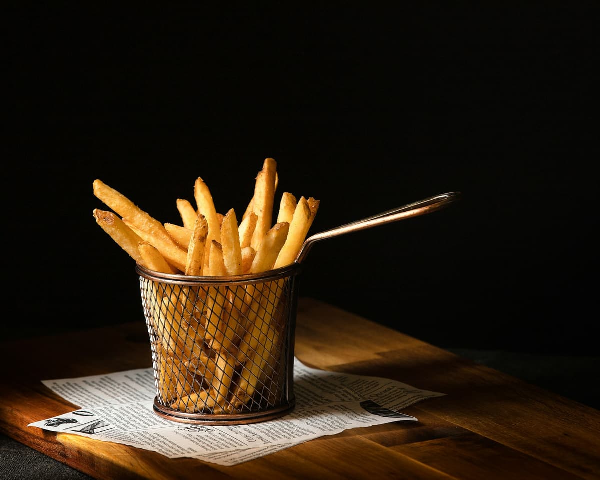 Batata Rústica — cortada grossa, frita na hora